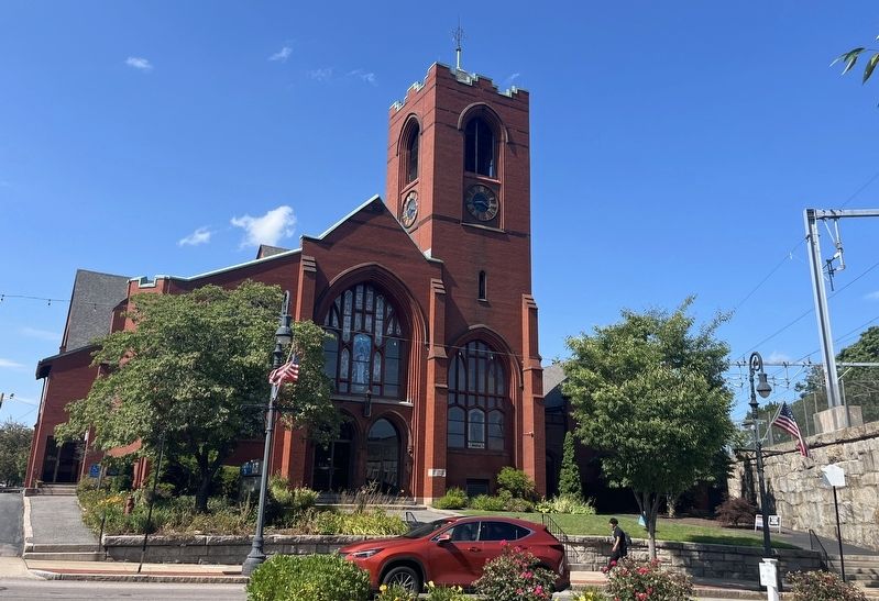 First Church in East Parish. Click for full size. First Church in East Parish image. Click for full size.