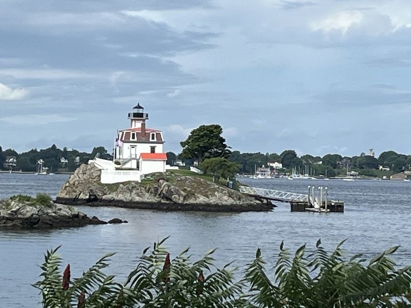 Pomham Rocks Lighthouse. Click for full size. Pomham Rocks Lighthouse image. Click for full size.