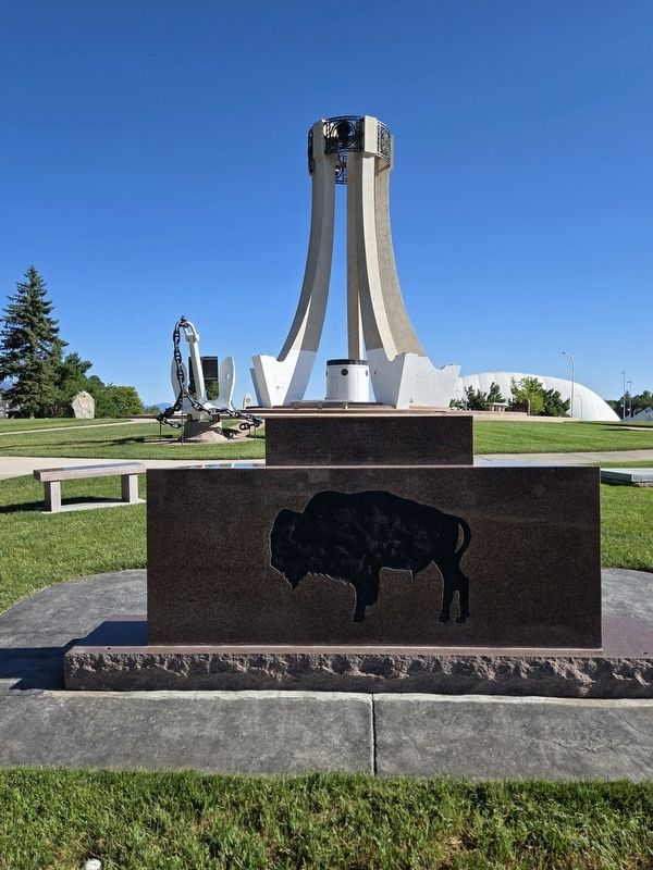 Reverse side Buffalo Soldiers Community Memorial facing center Veterans Memorial. Click for full size. Reverse side Buffalo Soldiers Community Memorial facing center Veterans Memorial image. Click for full size.