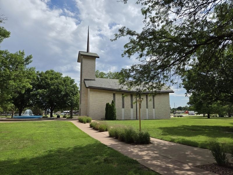 Eisenhower Memorial Chapel image. Click for full size.