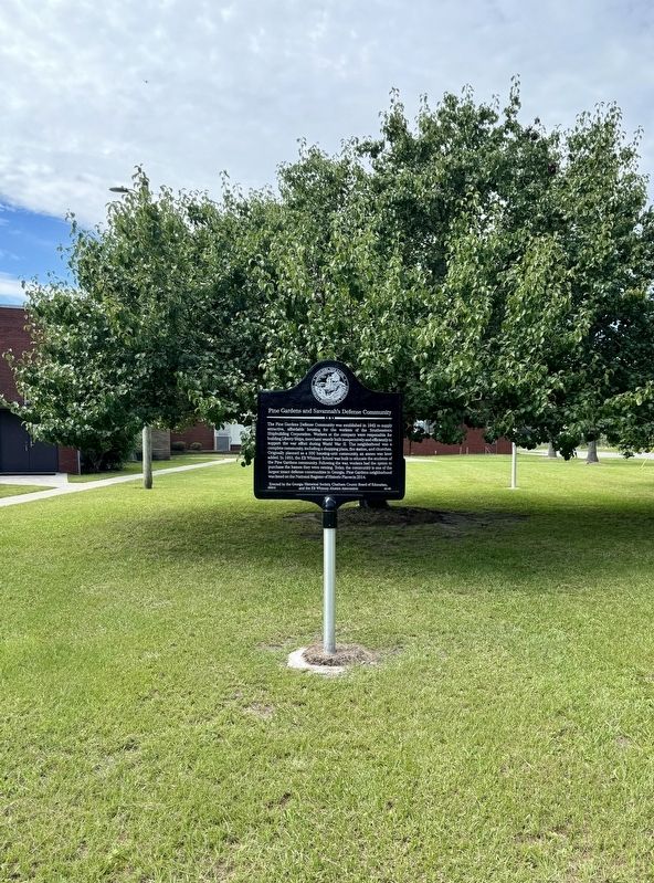 Pine Gardens and Savannah�s Defense Community Marker image. Click for full size.