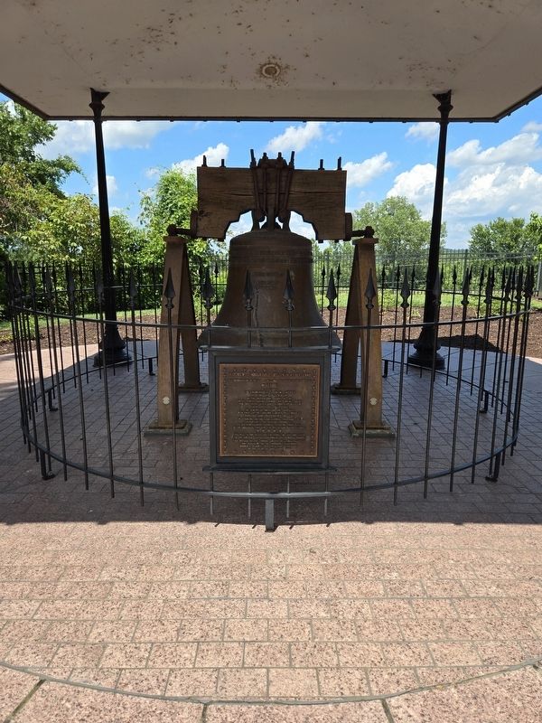 Marker and Replica Liberty Bell. Click for full size. Marker and Replica Liberty Bell image. Click for full size.