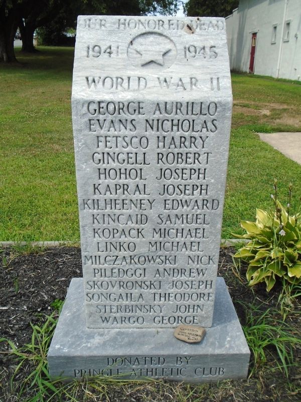 World War II Memorial. Click for full size. World War II Memorial image. Click for full size.