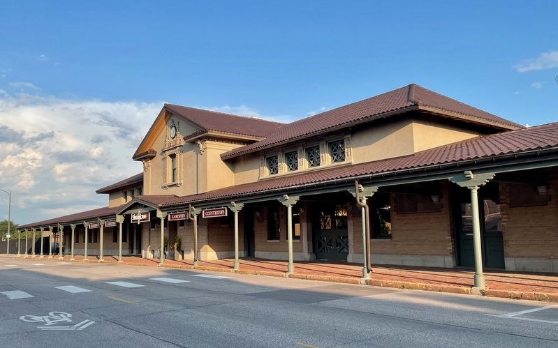 The rest of the Burlington Depot.. Click for full size. The rest of the Burlington Depot. image. Click for full size.