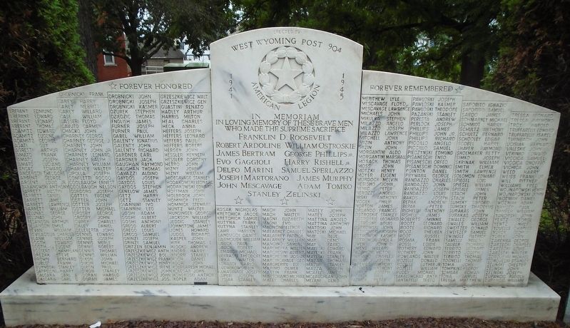 World War II Memorial. Click for full size. World War II Memorial image. Click for full size.