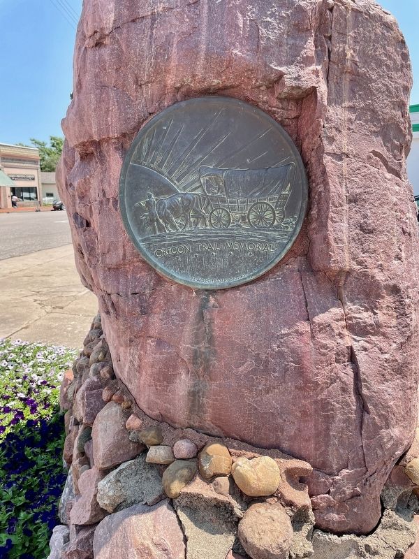 Oregon Trail Memorial on east side.. Click for full size. Oregon Trail Memorial on east side. image. Click for full size.