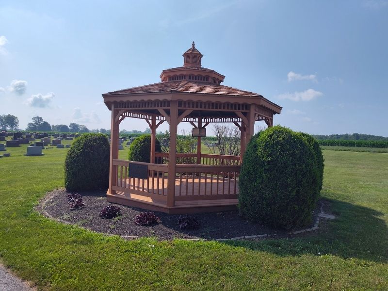 Gettysburg Cemetery Veterans Memorial image. Click for full size.