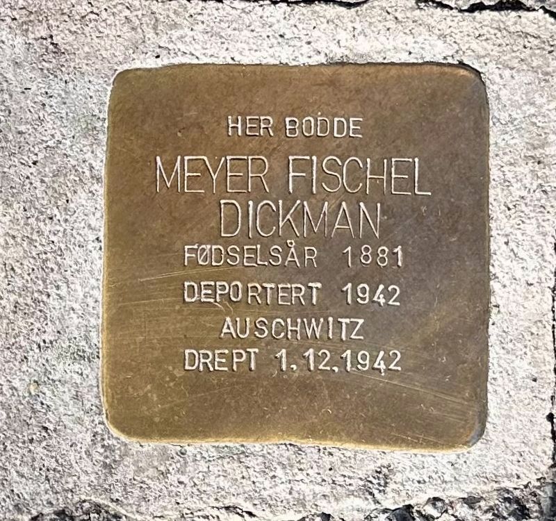 Meyer Fischel Dickman stolperstein image. Click for full size.