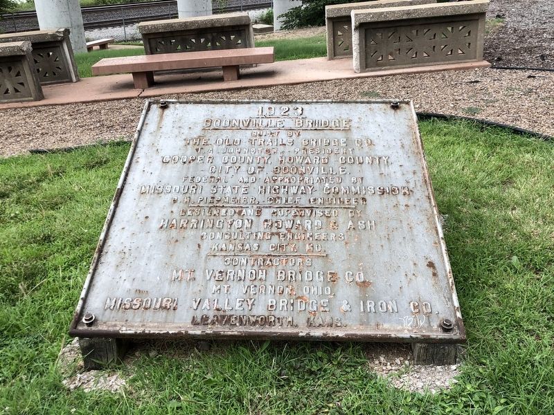 Old Trails National Highway Bridge Plaque image. Click for full size.
