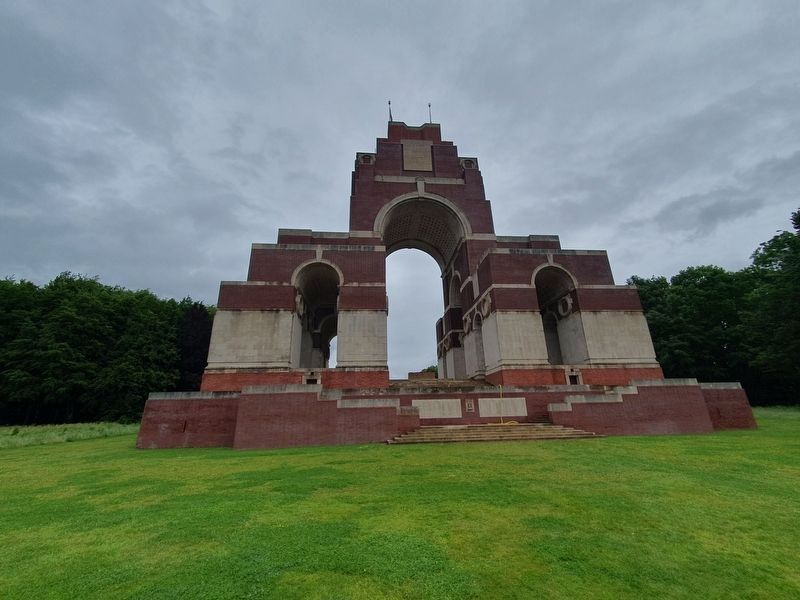 The Thiepval Memorial image. Click for full size.