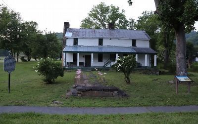 "Halfway House" Marker image. Click for full size.