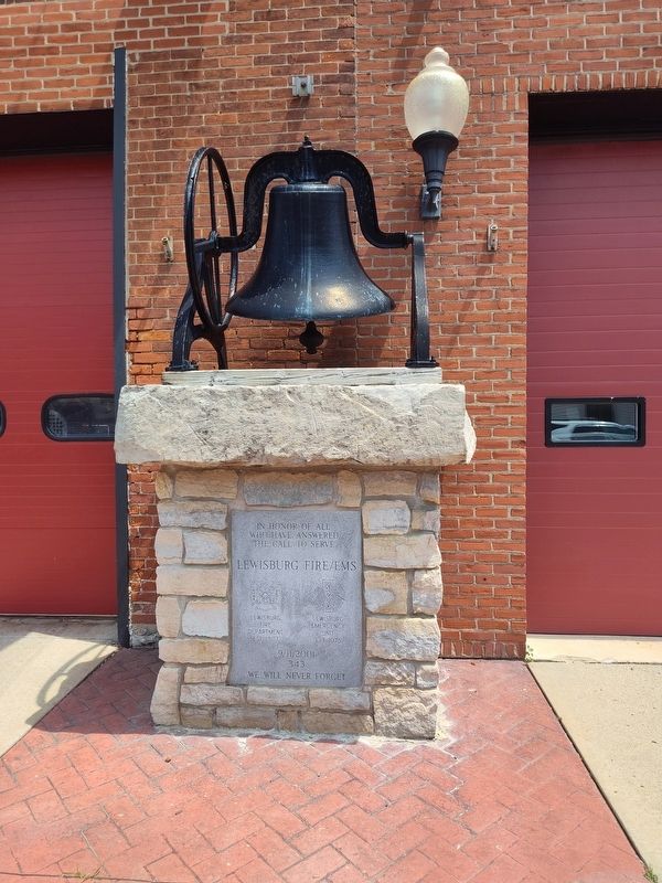 Lewisburg Fire/EMS 9/11 Memorial image. Click for full size.