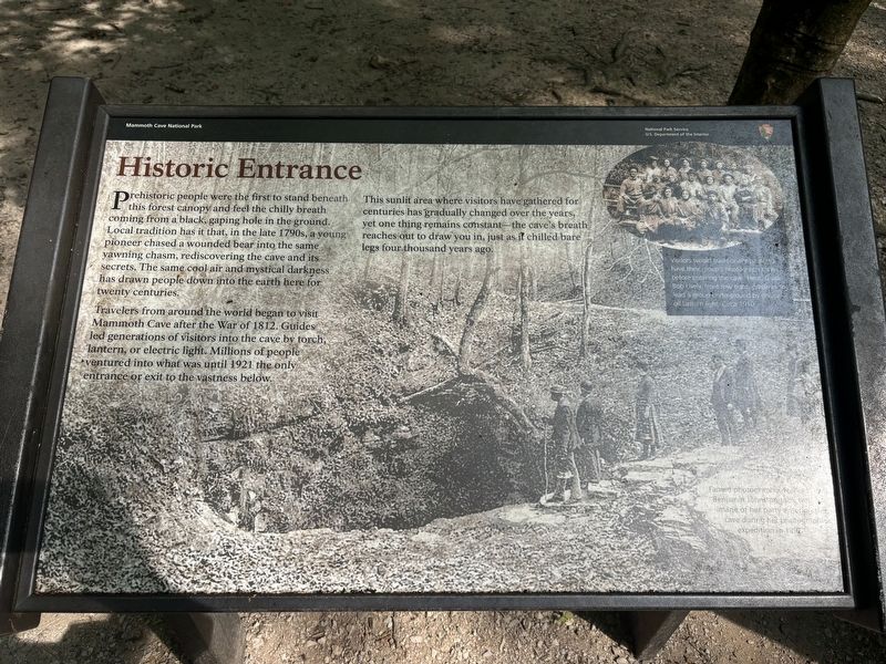 Historic Entrance Marker image. Click for full size.