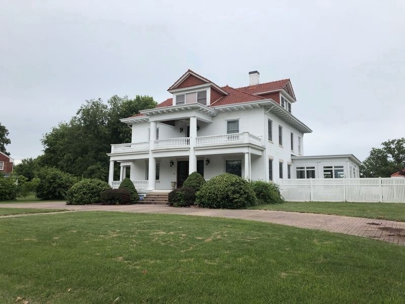 John W. Tucker House (1912) image. Click for full size.
