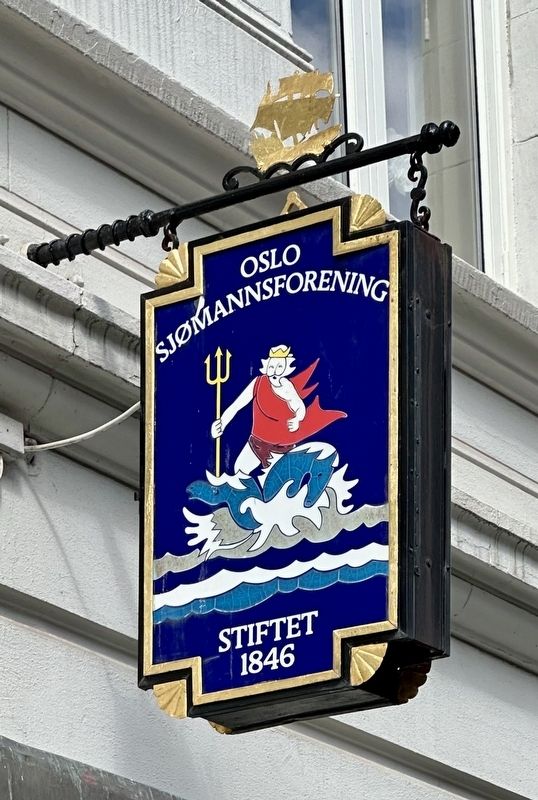 Oslo Sj�mannsforening - sign above building entrance image. Click for full size.