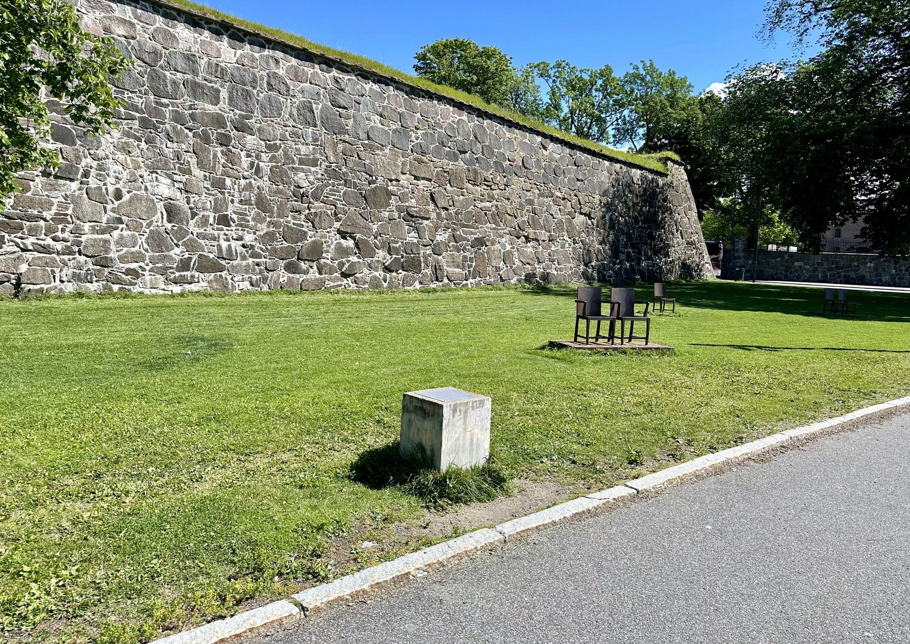 Monument in memory of deported Jews - wide view. Click for full size. Monument in memory of deported Jews - wide view image. Click for full size.