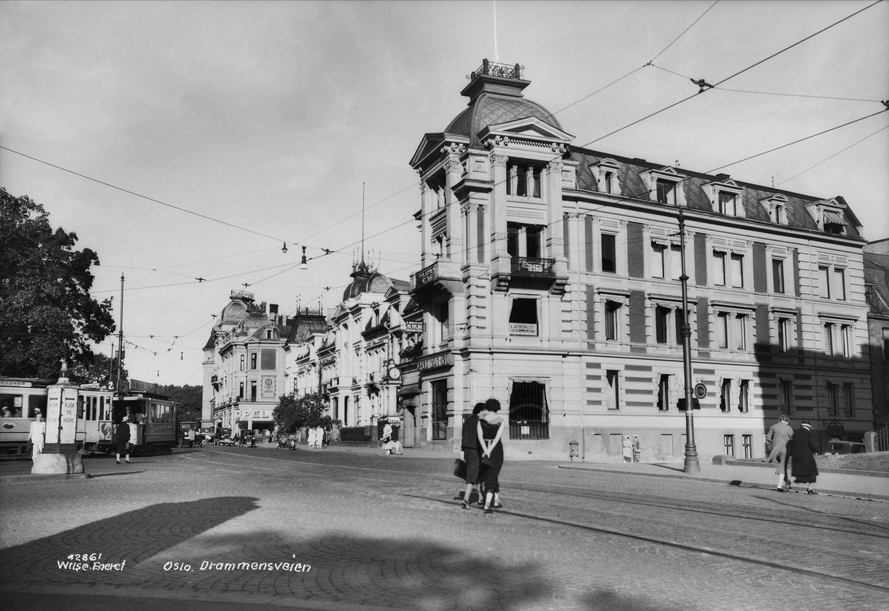 The English Quarter on Drammensveien (now Henrik Ibsen gate). Click for full size. The English Quarter on Drammensveien (now Henrik Ibsen gate) image. Click for full size.