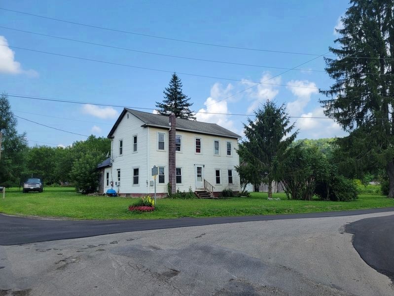 Early Tavern and Marker image. Click for full size.