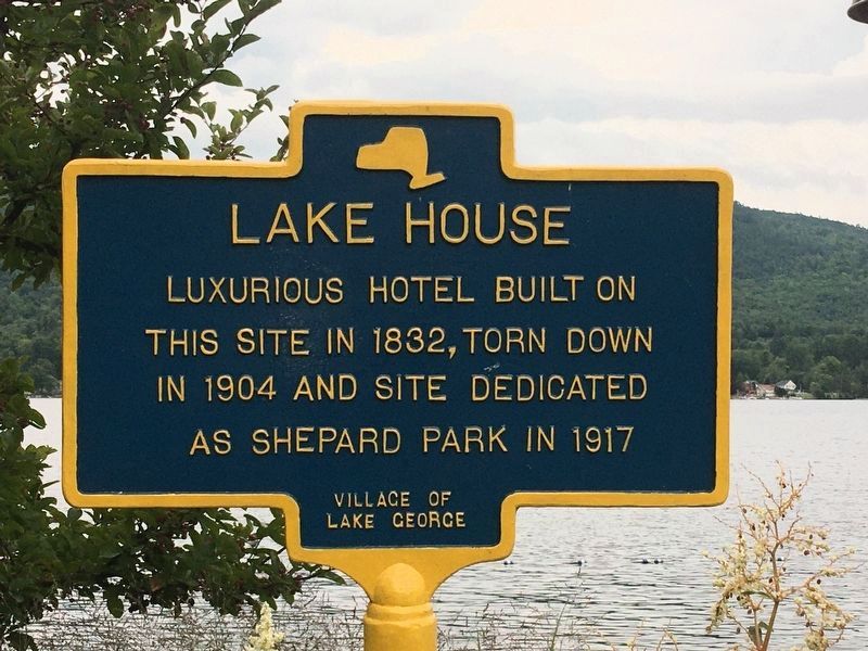Lake House Marker image. Click for full size.