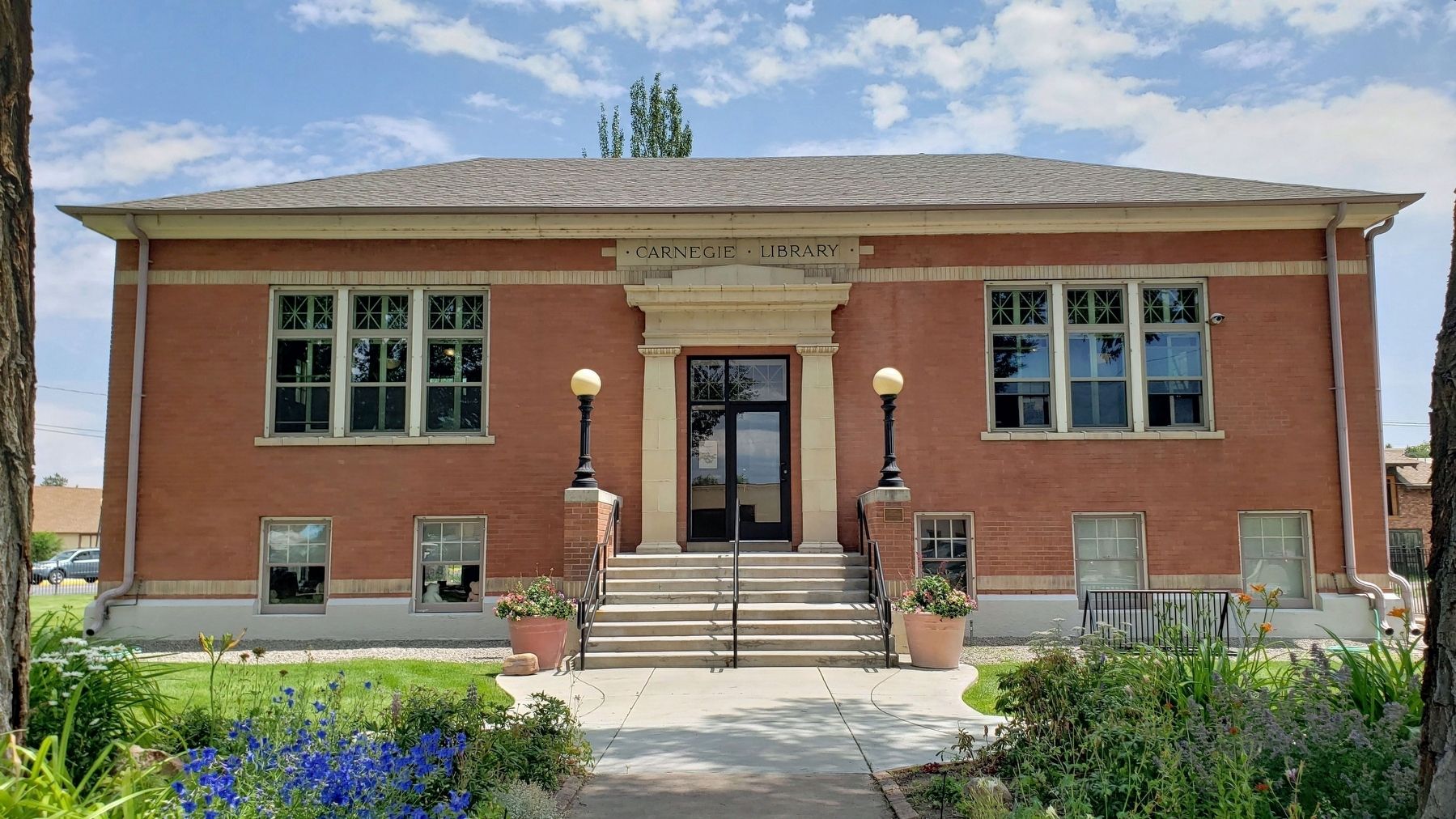 Carnegie Public Library, Monte Vista Branch (<i>west/front elevation</i>). Click for full size. Carnegie Public Library, Monte Vista Branch (<i>west/front elevation</i>) image. Click for full size.