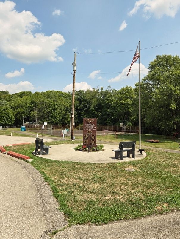 Arona War Memorial image. Click for full size.