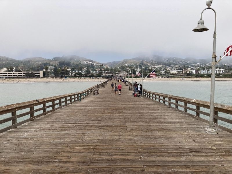 Ventura Pier image. Click for full size.