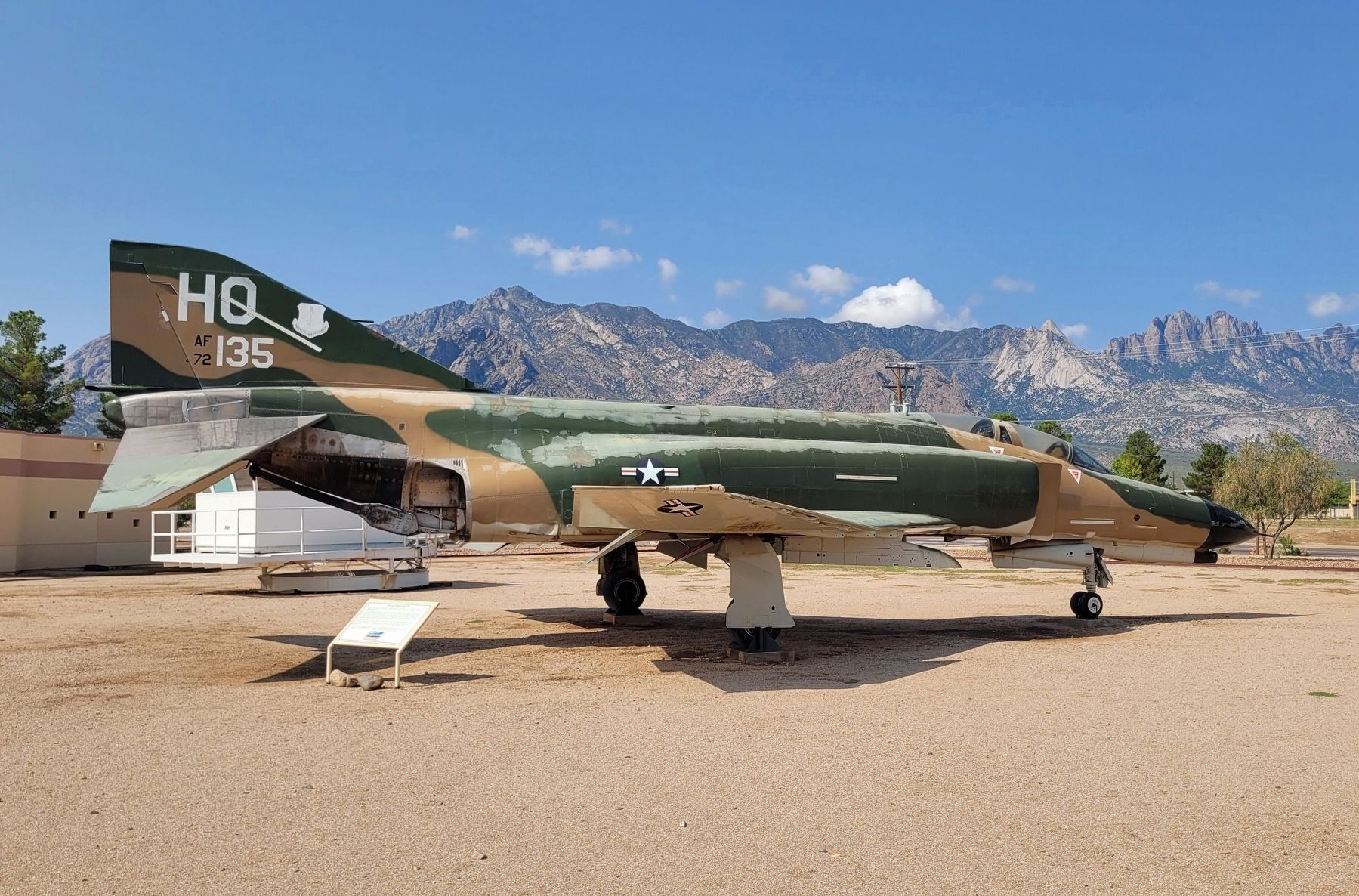 The F-4 Phantom and Marker image. Click for full size.