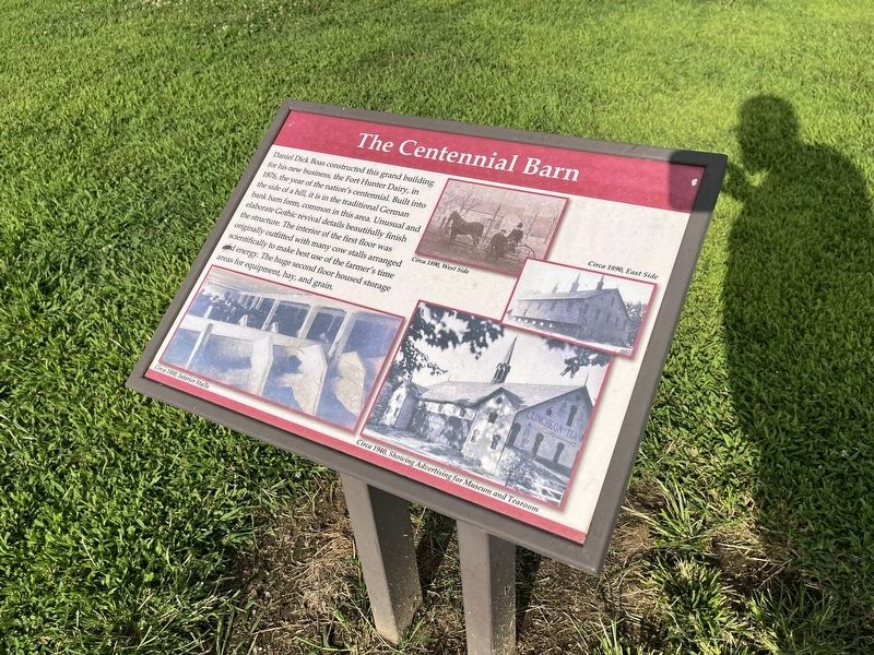 The Centennial Barn Marker image. Click for full size.