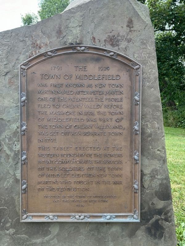 Right Side: The Town of Middlefield image. Click for full size.