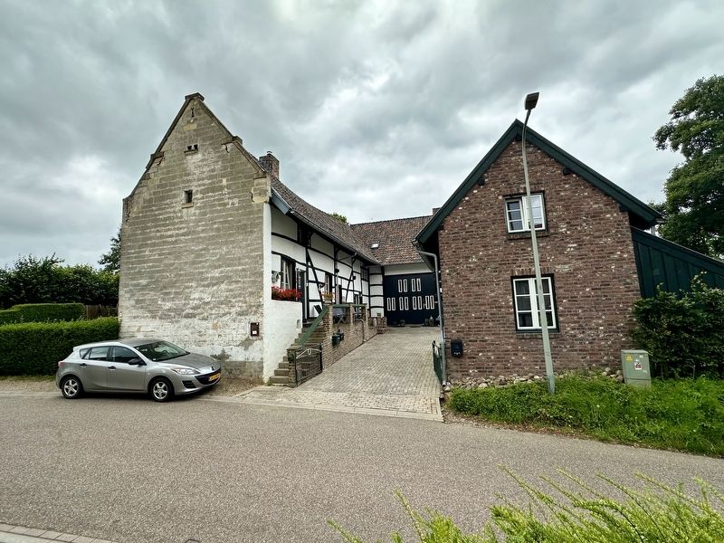 Zuid-Limburgse Vakwerkhoeve / South Limburg Half-timbered Farmhouse and Marker. Click for full size. Zuid-Limburgse Vakwerkhoeve / South Limburg Half-timbered Farmhouse and Marker image. Click for full size.