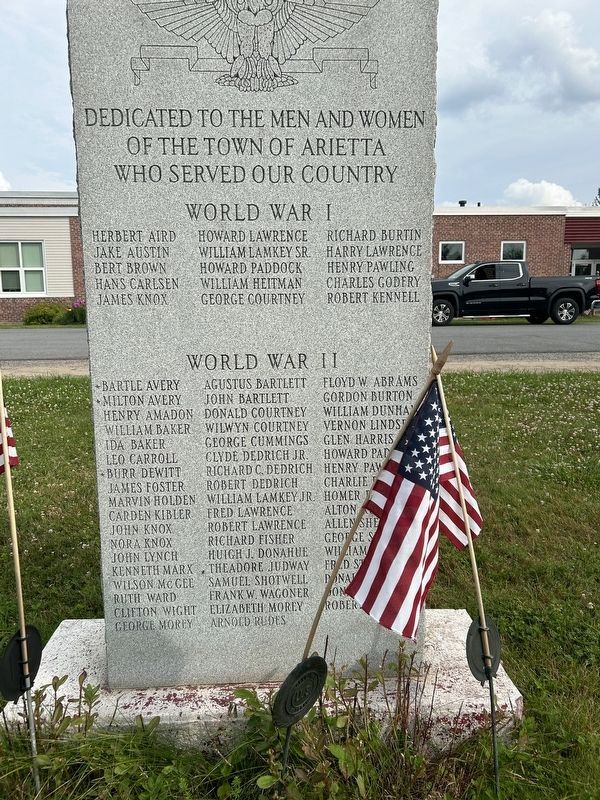 WWI and WWII Memorial image. Click for full size.