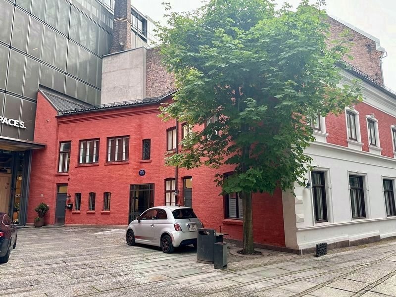 Caffebrænderi / Coffee Roastery and Marker at Apotekergata 10 B. Click for full size. Caffebrænderi / Coffee Roastery and Marker at Apotekergata 10 B image. Click for full size.