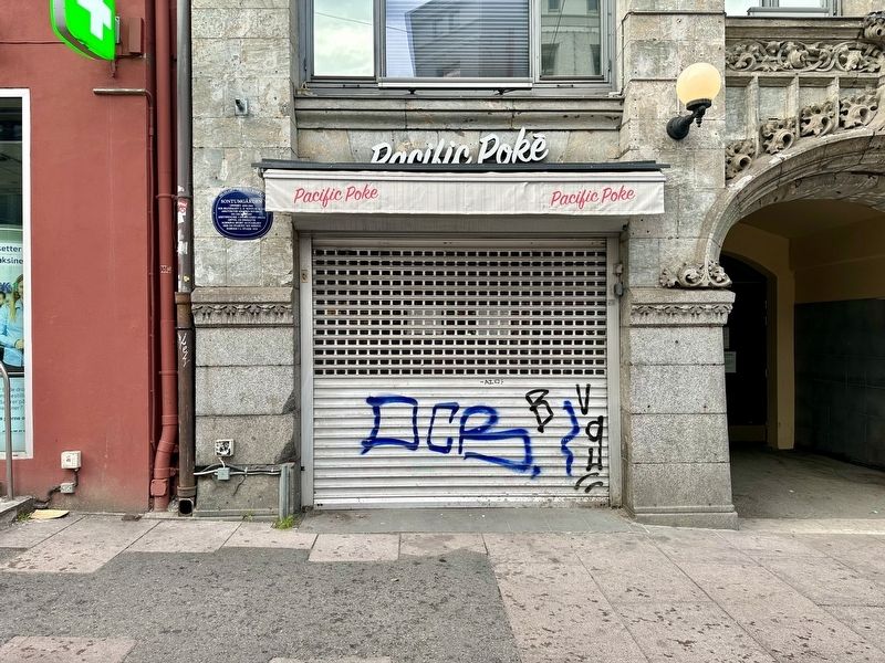 Sontumg�rden / Sontum Building Marker - wide view image. Click for full size.