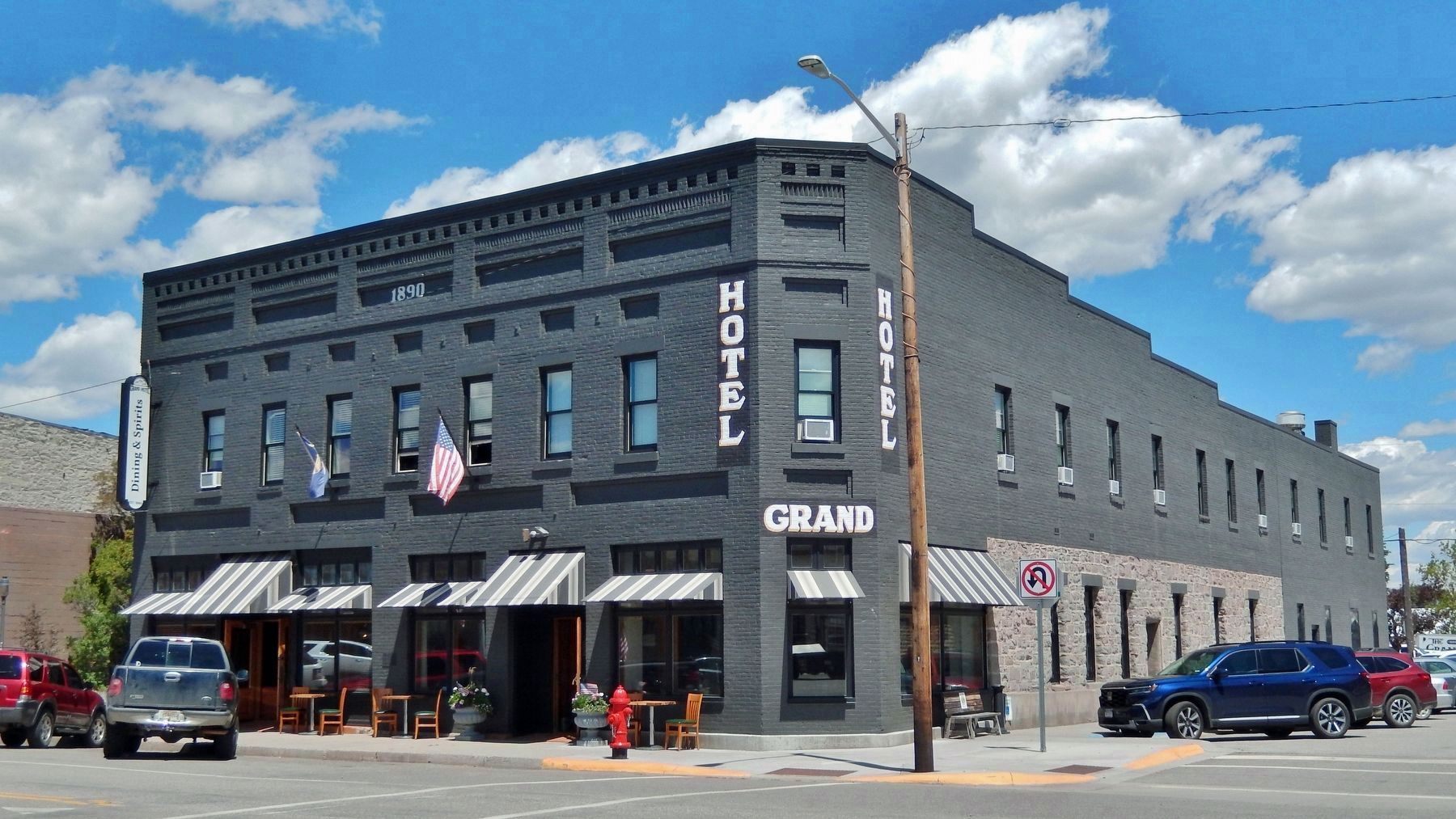 Grand Hotel (<i>south elevation</i>). Click for full size. Grand Hotel (<i>south elevation</i>) image. Click for full size.