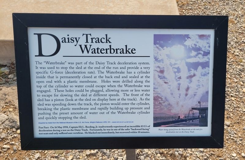 Daisy Track Waterbrake Marker image. Click for full size.
