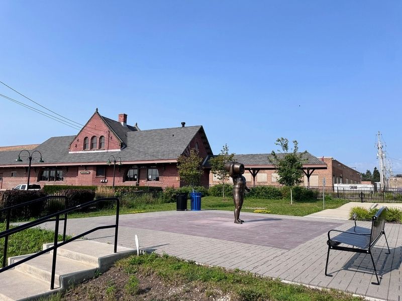 South Milwaukee Passenger Station. Click for full size. South Milwaukee Passenger Station image. Click for full size.