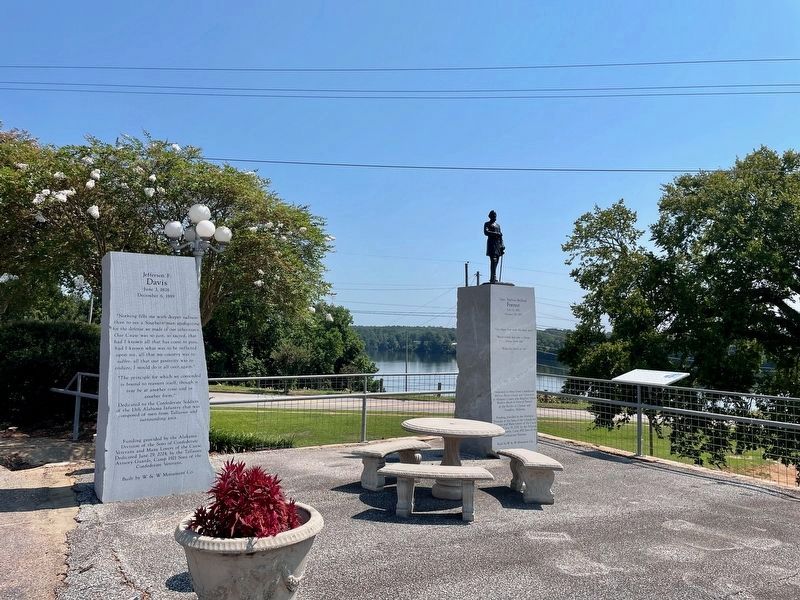 Jefferson F. Davis Monument (on left) at Confederate Armory Park next to Fort Talisi. image. Click for full size.