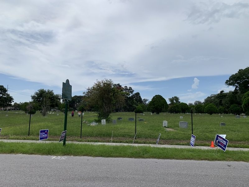 Memorial Park Cemetery Marker image. Click for full size.