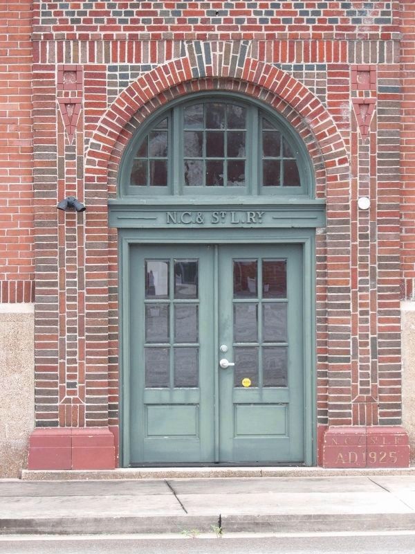 Paducah Freight House Entrance image. Click for full size.