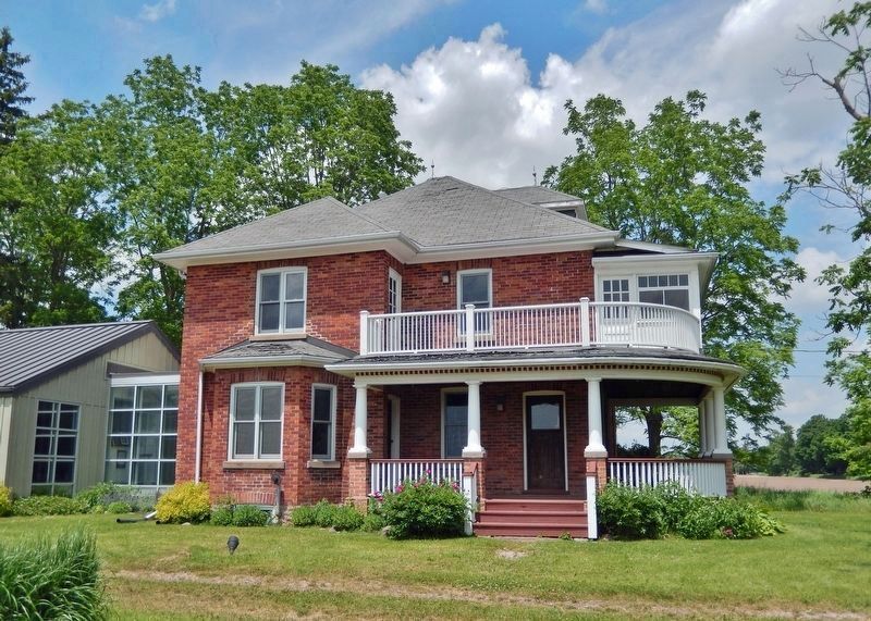 Sir Frederick Banting Birthplace & Homestead image. Click for full size.