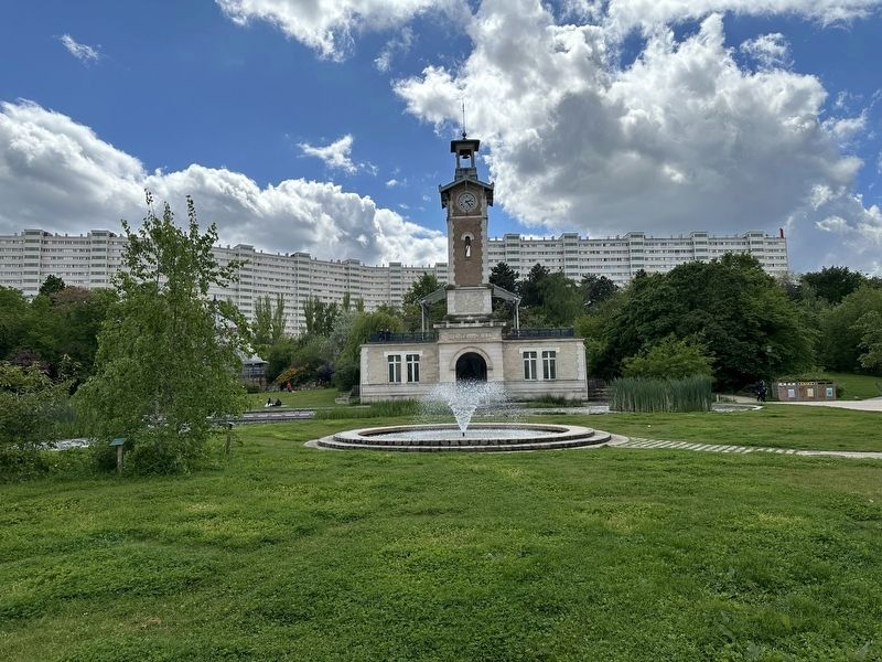 Parc Georges-Brassens - lawn and belfry image. Click for full size.