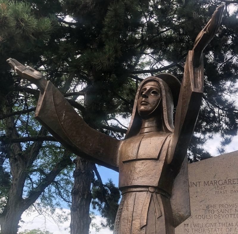 Saint Margaret Mary Alacoque statue image. Click for full size.