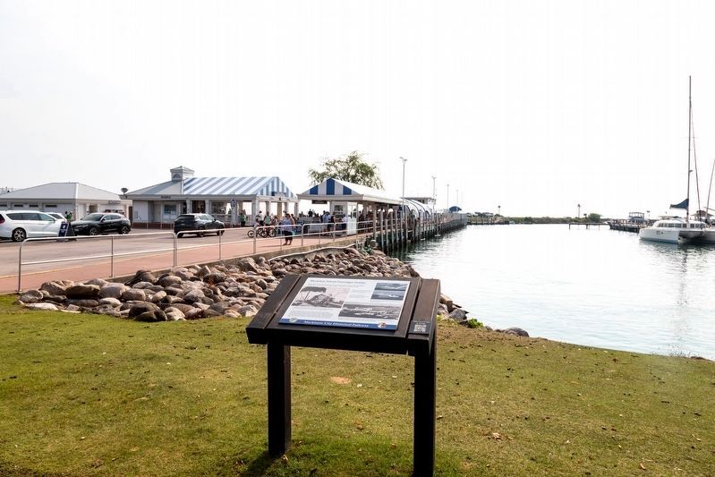 Shepler�s Ferry Dock and Marker image. Click for full size.