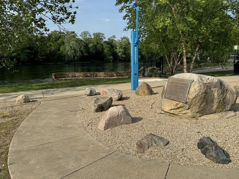 Marker on boulder along the South River Walk image. Click for full size.