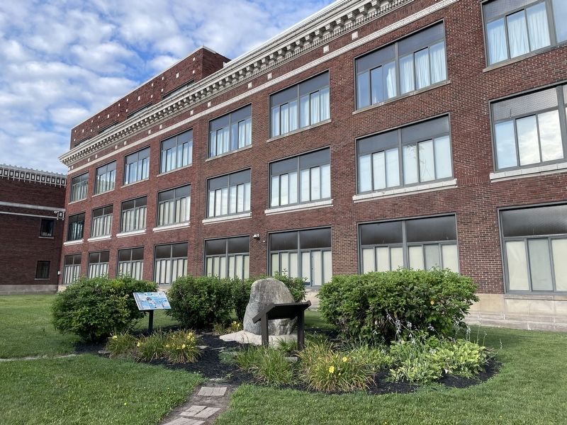 Cantonment Anderson Marker in front of the former South High School image. Click for full size.