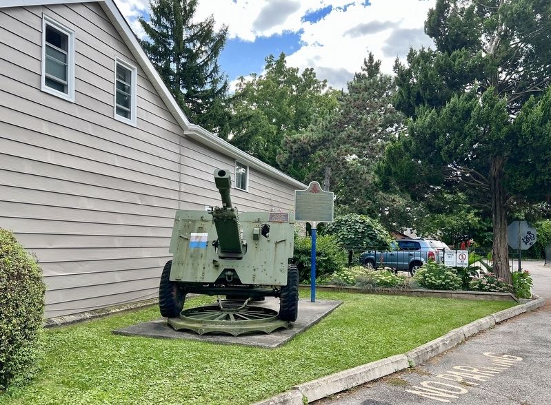 The 25-Pounder Gun/Howitzer Marker. Click for full size. The 25-Pounder Gun/Howitzer Marker image. Click for full size.