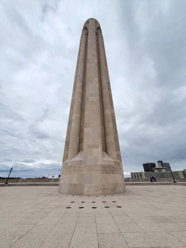 Liberty Memorial from the adjacent plaza image. Click for full size.
