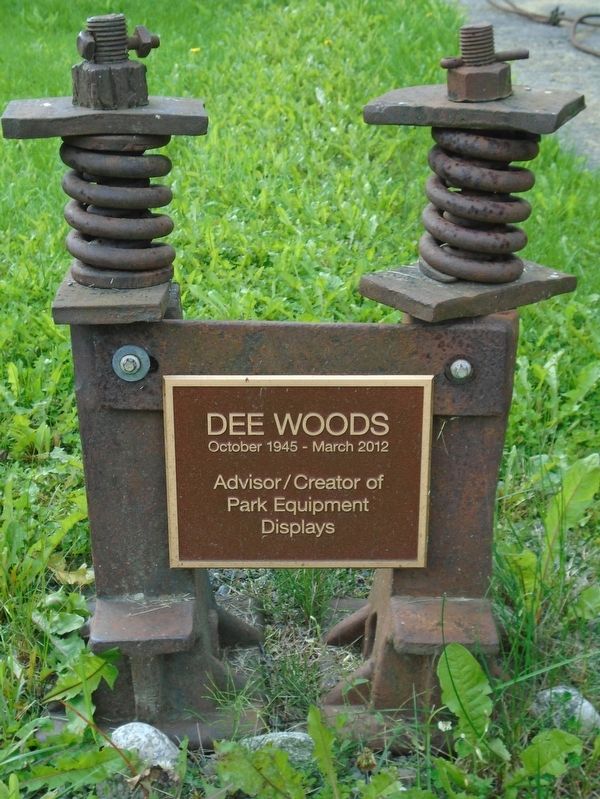 Dee Woods Marker. Click for full size. Dee Woods Marker image. Click for full size.
