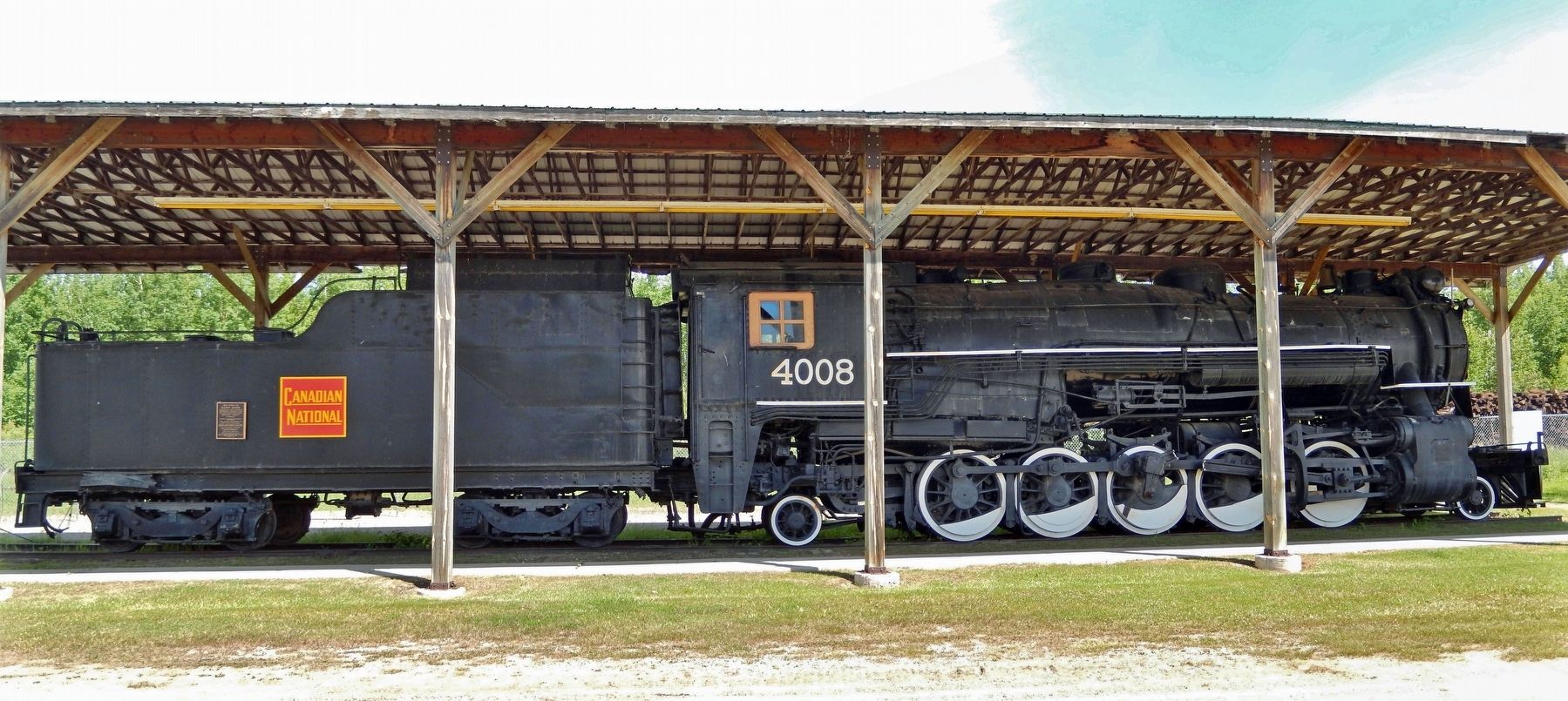 4008 Steam Locomotive & Tender. Click for full size. 4008 Steam Locomotive & Tender image. Click for full size.