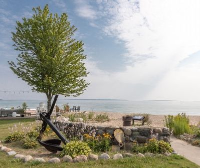 Anchor, Propeller, Capstan, and Marker in Maritime Park. Click for full size. Anchor, Propeller, Capstan, and Marker in Maritime Park image. Click for full size.